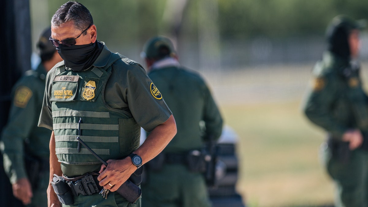 Border Patrol agents in Del Rio.