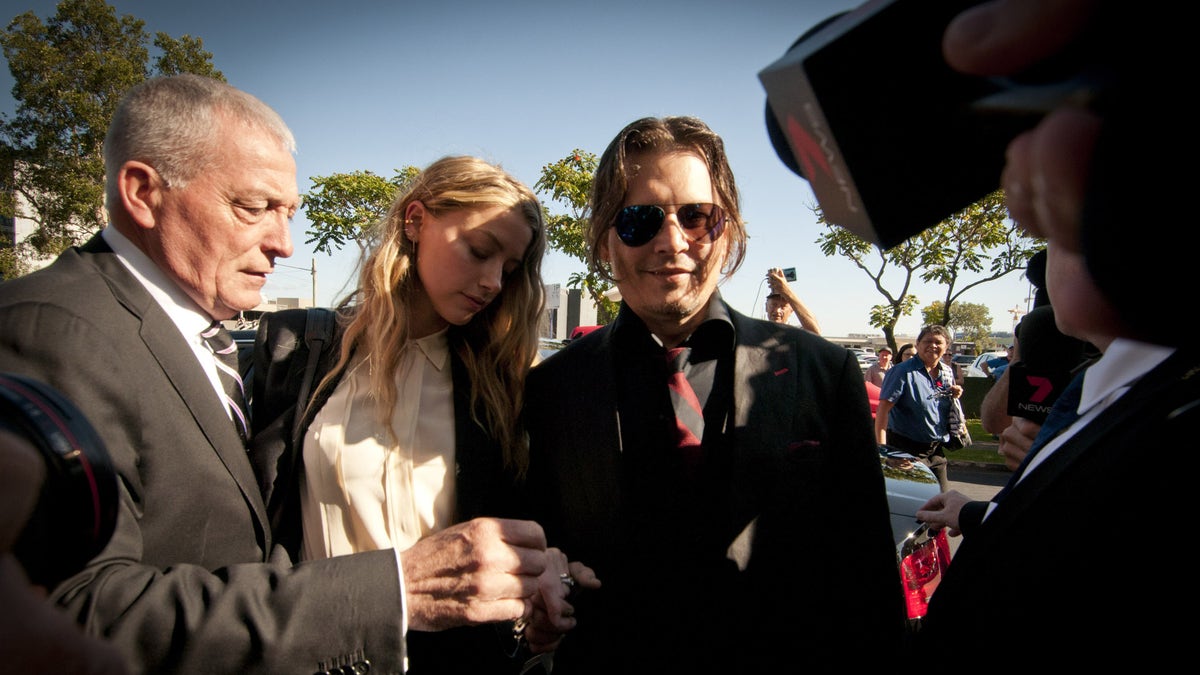 Johnny Depp and Amber Heard walk into court together in Australia