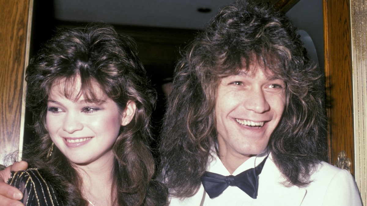 Valerie Bertinelli and Eddie Van Halen at a restaurant