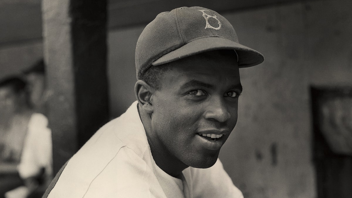 jackie robinson portrait