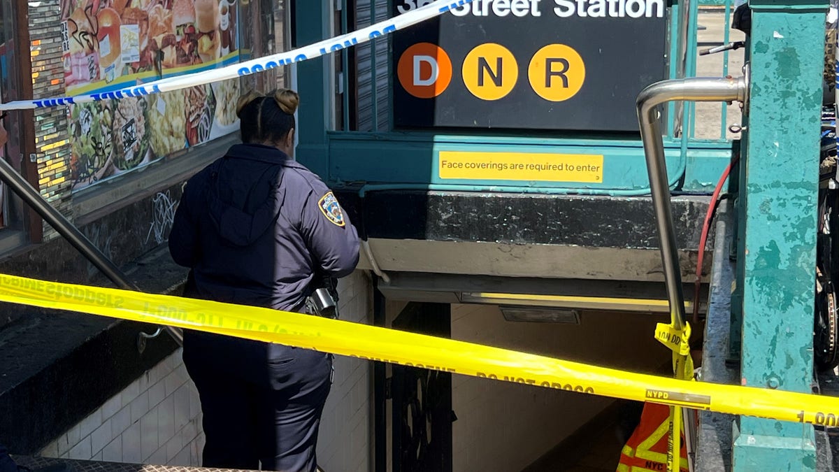 MTA Office Subway