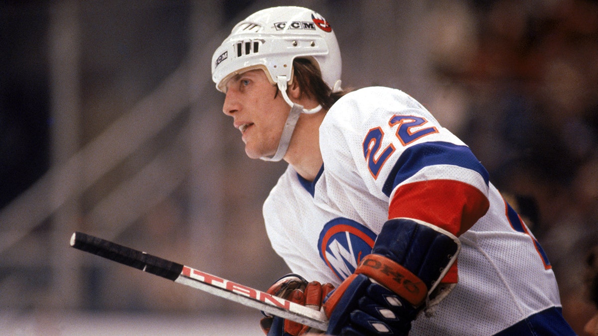 Mike Bossy, Islanders great, 4-time Cup champion, dies at 65