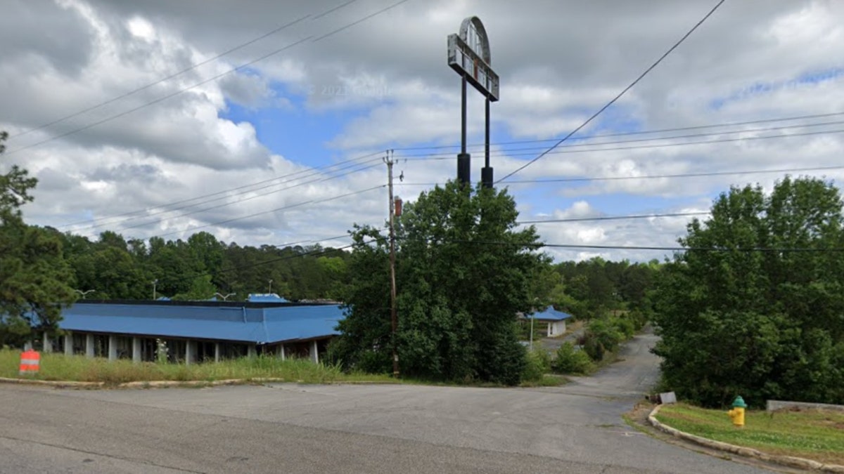 Bessemer motel on 9th Ave. SW