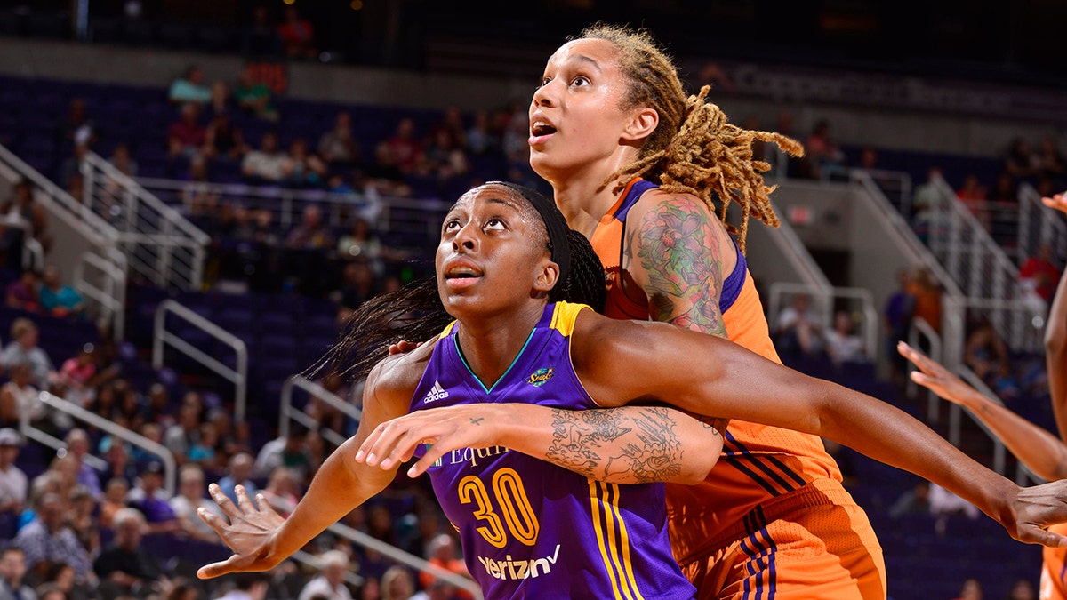Brittney Griner of the Phoenix Mercury and Nneka Ogwumike of the Los Angeles Sparks 