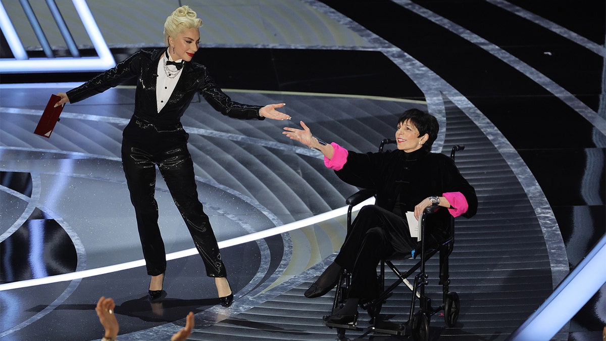 Lady Gaga Liza Minnelli Oscars