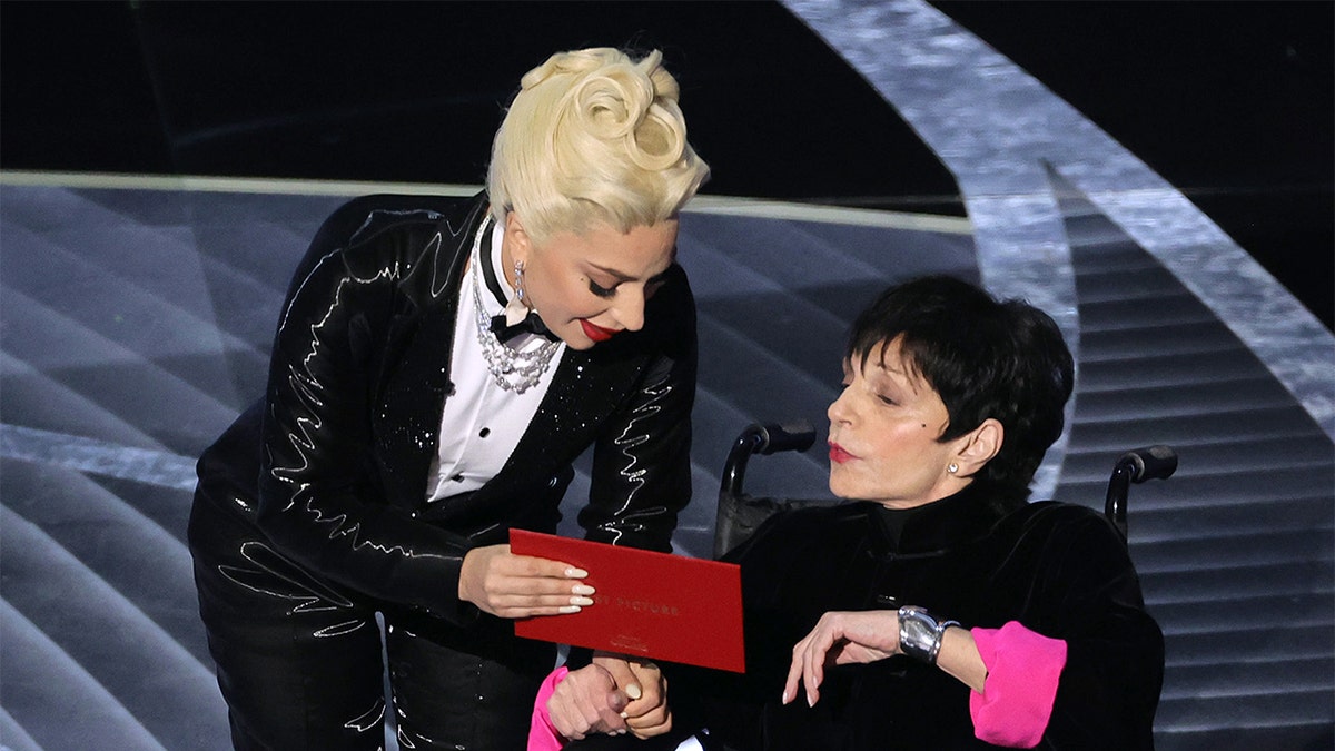 Lady Gaga Liza Minnelli Oscars