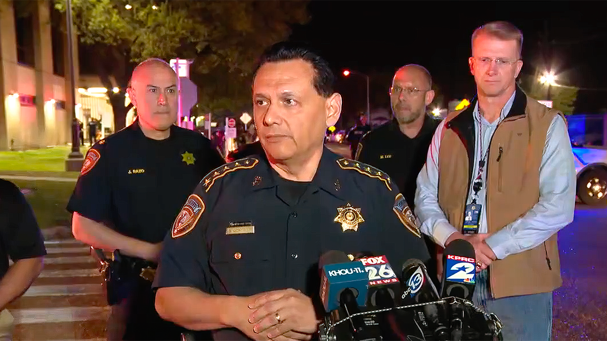 Harris County Sheriff Ed Gonzalez news briefing on the death of Deputy Darren Almendarez.