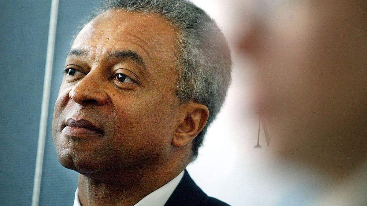 FILE – Stan O'Neal, CEO of Merrill Lynch and Company, looks on during a press conference at a summit on economic development hosted by Mayor Michael R. Bloomberg January 7, 2003 in New York City. 
