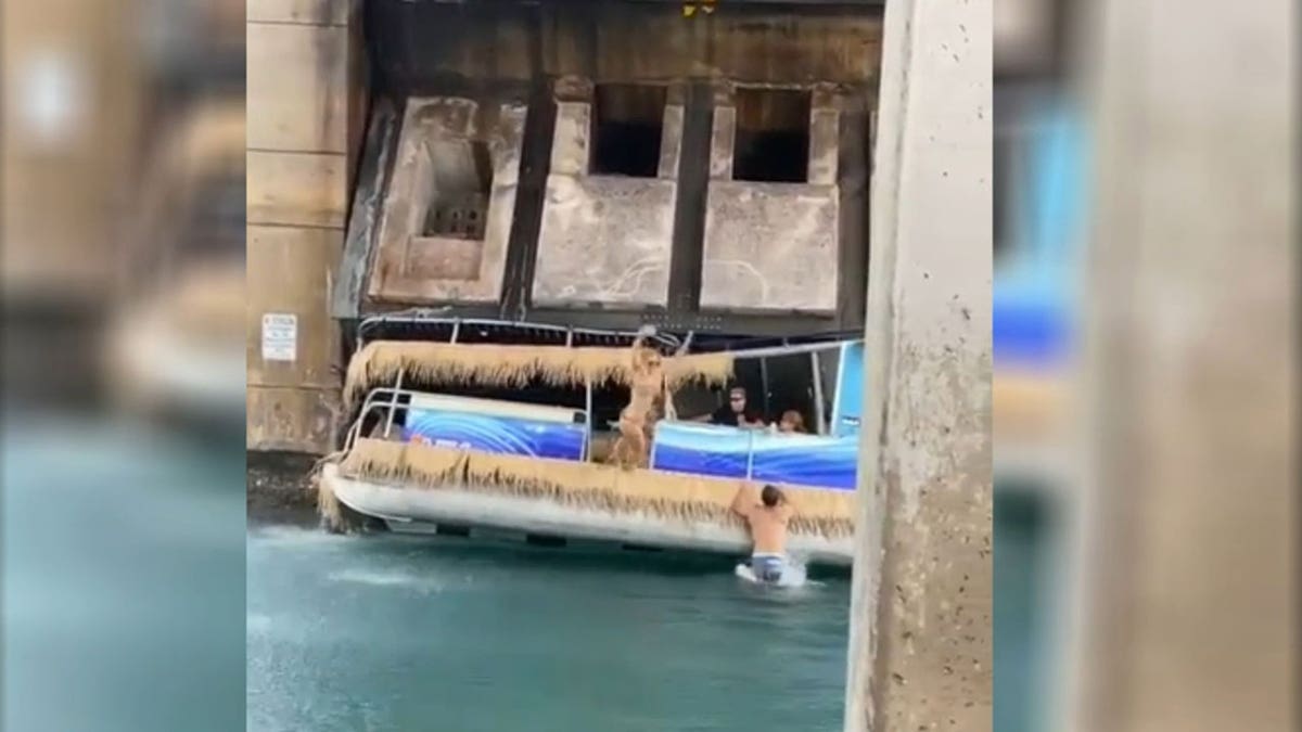 South Florida drawbridge crushes boat