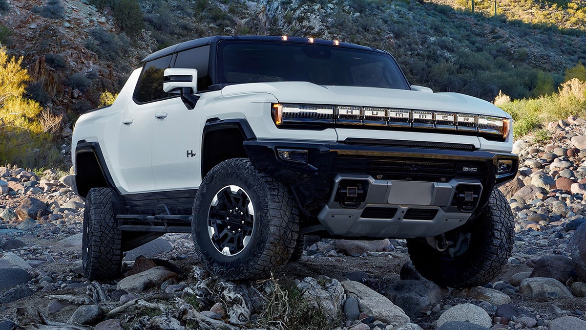 Gmc hummer deals ev pickup truck