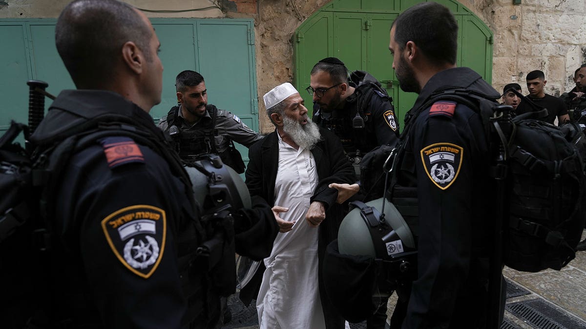 Israeli police Jerusalem Old City violence