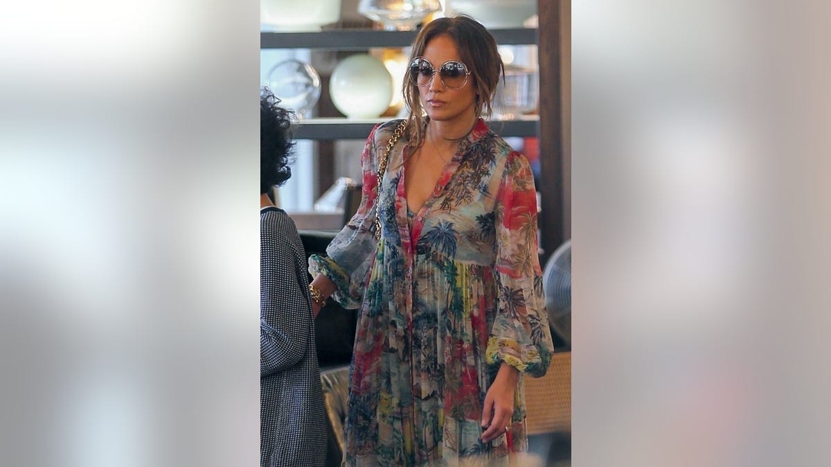 JENNIFER LOPEZ ENGAGEMENT RUMORS