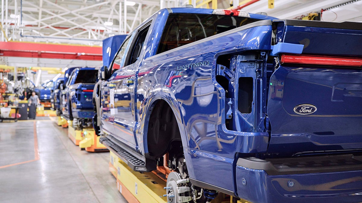 Ford F-150 Lightning factory