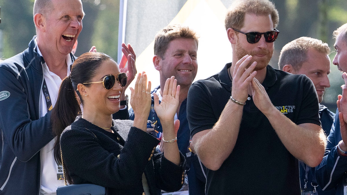 Harry Meghan cheering Invictus Games