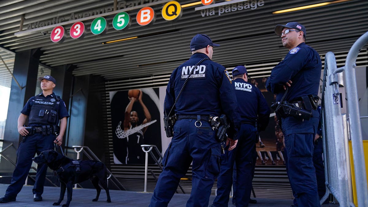 NYPD in subway