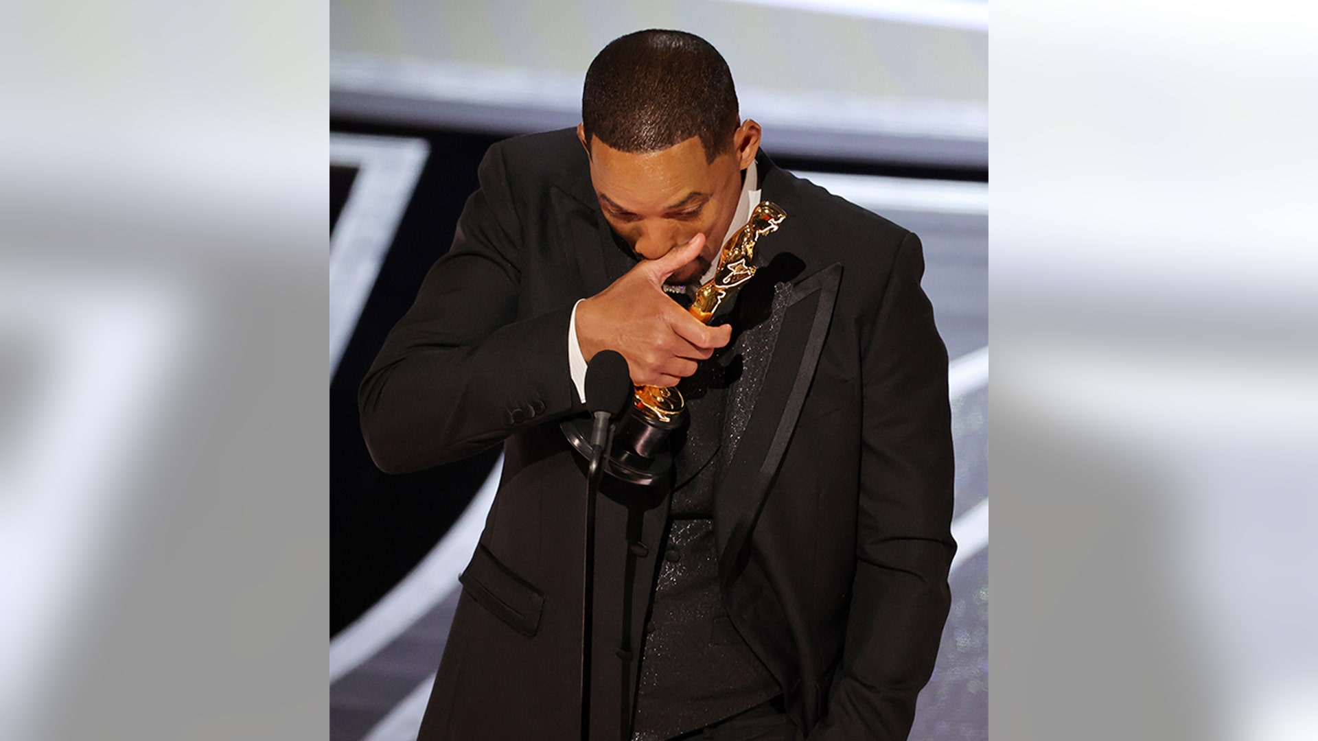 Will Smith accepts the Actor in a Leading Role award for ‘King Richard’ onstage during the 94th Annual Academy Awards at Dolby Theatre.