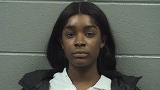 Illinois teen allegedly carjacked vehicle after fleeing traffic stop in Chicago suburb