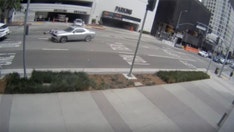 LA street gangs targeting residents in wealthy areas, LAPD urges residents to be on guard