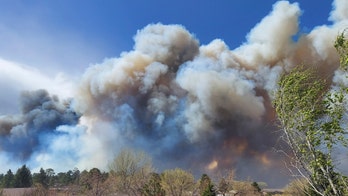 State of emergency declared as Arizona wildfire continues to grow