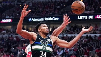 Bucks rout Bulls 111-81, take 2-1 lead without Khris Middleton