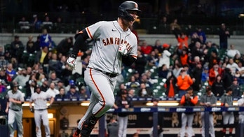 Giants' Joc Pederson quiets heckling Brewers fan with monster home run
