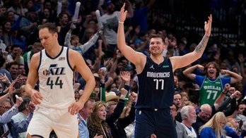 Luka Doncic scores 33, Mavs rout Jazz 102-77 for 3-2 series lead