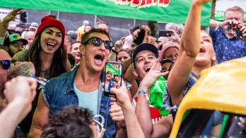 Rob Gronkowski brings Gronk Beach to Las Vegas, first-round draft picks on the guest list