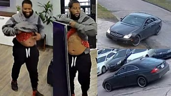 Houston car dealership employee flips script on attempted robber, sends him running