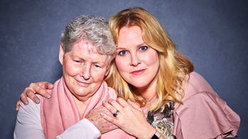 Massachusetts mom is honored by her grown kids in picture-perfect portraits