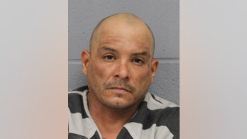 Austin man who allegedly murdered his wife and 14-year-old stepson called 911 on himself: warrant