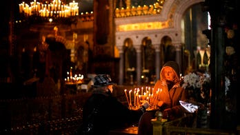 Ukraine leader pushes for more arms; US officials to visit