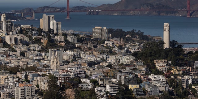 Una vista aérea de la ciudad de San Francisco y el puente Golden Gate el 28 de octubre de 2021. 