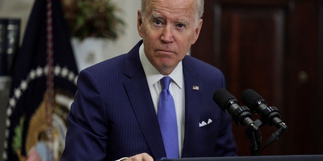 U.S. President Joe Biden announces additional military and humanitarian aid for Ukraine as well as fresh sanctions against Russia, during a speech in the Roosevelt Room at the White House in Washington, U.S., April 28, 2022. REUTERS/Evelyn Hockstein