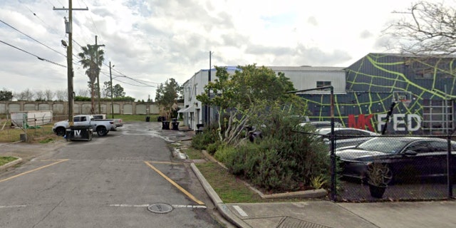 500 block of Louisa St. in New Orleans.