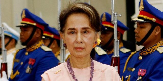 Aung San Suu Kyi will undergo an honor guard at the Peace Palace in Phnom Penh, Cambodia on April 30, 2019.