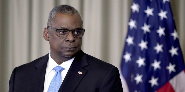 US Secretary of Defense Lloyd Austin attends a press conference following the meeting of the Ukraine Security Consultative Group at Ramstein Air Base in Ramstein, Germany, on Tuesday, April 26, 2022. (AP Photo / Michael Probst)