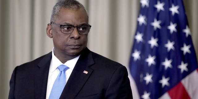 US Secretary of Defense Lloyd Austin attends a press conference following the meeting of the Ukraine Security Consultative Group at Ramstein Air Base in Ramstein, Germany, on Tuesday, April 26, 2022. (AP Photo / Michael Probst)