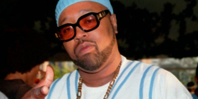 DJ Kay Slay dead at 55 after Covid-19 complications.