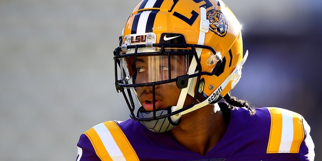 Derek Stingley Jr. #7 of the LSU Tigers warms up prior to a game against the Central Michigan Chippewas at Tiger Stadium on September 18, 2021 in Baton Rouge, Louisiana.