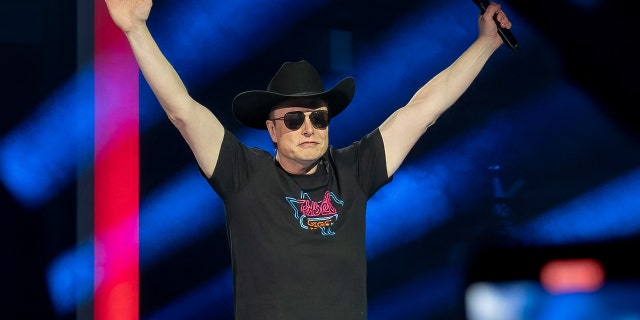 Tesla’s CEO, Elon Musk, made national headlines in 2021 when he officially moved the electric car company’s headquarters from California to Texas.