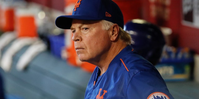 Manager Buck Showalter looks on as his New York Mets take on the Diamondbacks April 24, 2022, at Chase Field in Phoenix, Arizona.