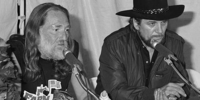 Musicians Willie Nelson (left) and Waylon Jennings circa 1983.