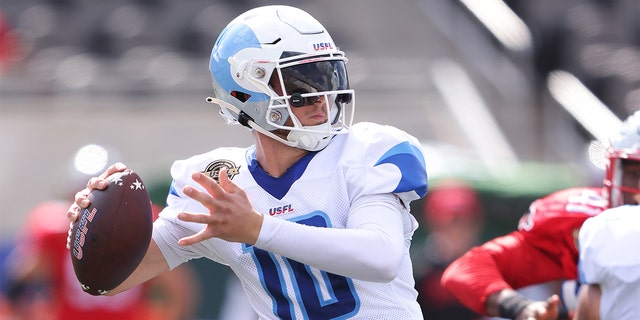 Kyle Sloter of the New Orleans Breakers looks to pass in the third quarter of a game against the Tampa Bay Bandits at Protective Stadium April 24, 2022, in Birmingham, Ala.