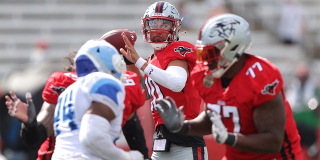 Jordan Ta'amu #10 of Tampa Bay Bandits looks to pass the ball in the third quarter of the game against the New Orleans Breakers at Protective Stadium on April 24, 2022 in Birmingham, Alabama.