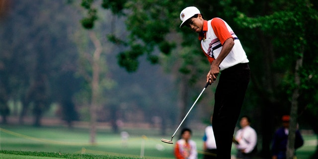 Tiger Woods practices on Griffith Park golf course as a 16-year old in 1991. (Photo by Per-Anders Pettersson/Corbis via Getty Images)
