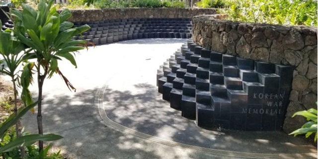 Korean War and Vietnam War Memorial in Honolulu, HI. (Hawaii Visitors &amp; Convention Bureau)