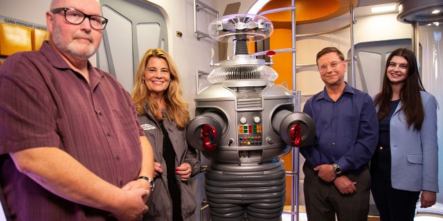 Lisa Whelchel enjoys meeting collectors from across the country.