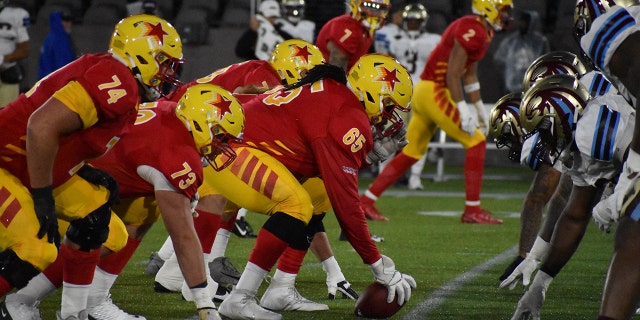 Philadelphia Stars and Michigan Panthers square off in a scrimmage.