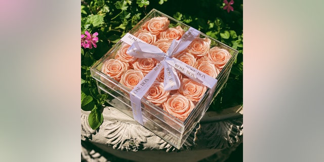 Rose Box NYC Long-Lasting Fresh Roses