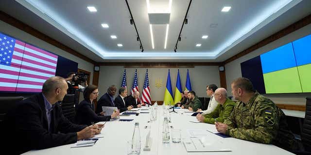 Secretary of State Antony Blinken and Secretary of Defense Lloyd Austin meet with Ukrainian President Volodymyr Zelenskyy